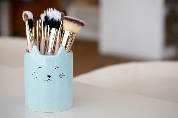 The Best Makeup Brush Set Options for Beauty on a Budget