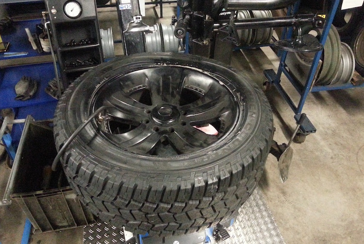 10 Best Tire Pressure Gauges to Measure Your Tire Pressure