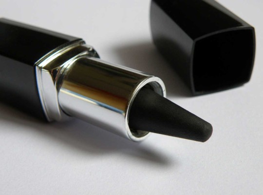 Best Eyeliner For Oily Lids