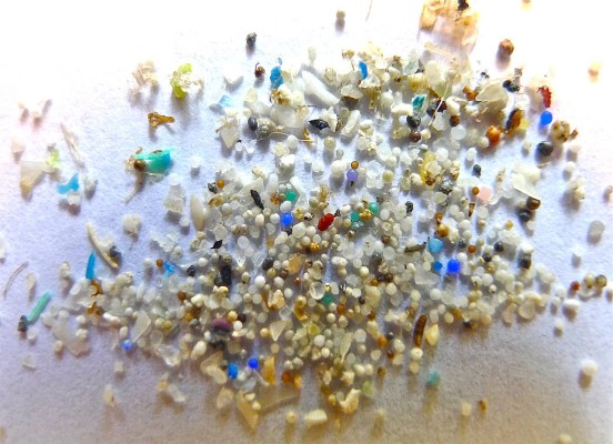 5 Ways to Reduce Microplastics Without Making Life Suck