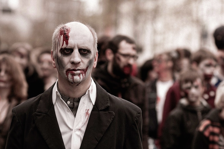 25 Essentials for Surviving a Zombie Apocalypse