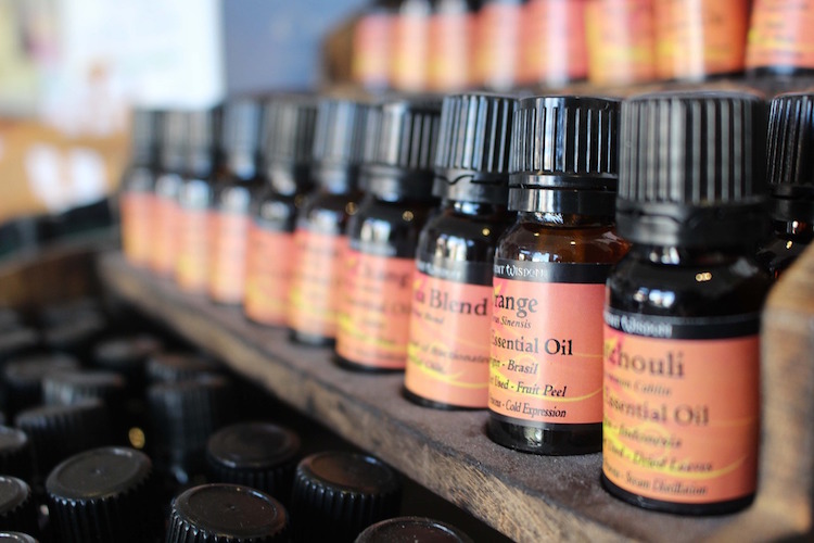 45 Unbelievable Uses For Essential Oils That Will Blow Your Mind