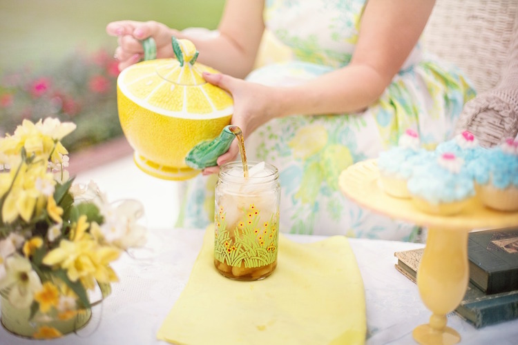 18 Amazing Ideas For Throwing The Best Garden Party Ever