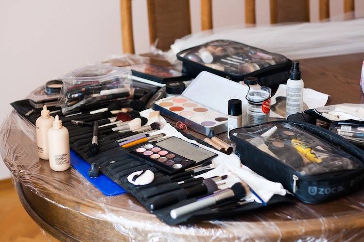 13 Easy Ways to Organize Your Makeup Tonight