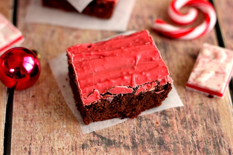 Peppermint Crunch Brownies (chocolate + peppermint = Wow Factor)