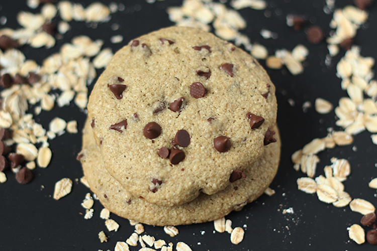 Chocolate Chip Oatmeal Cookies (Made in Just 15 Minutes)