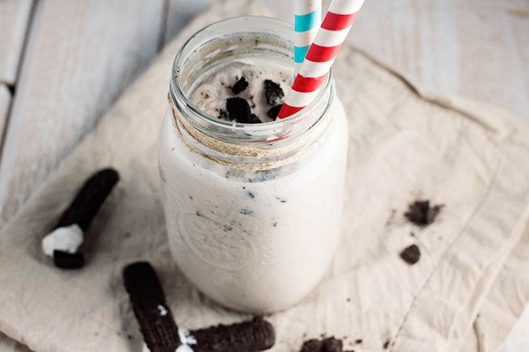 Skinny Cookies and Cream Shake