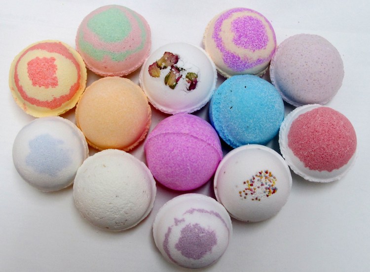 15 Ways to Make Your Own Homemade Bath Bombs