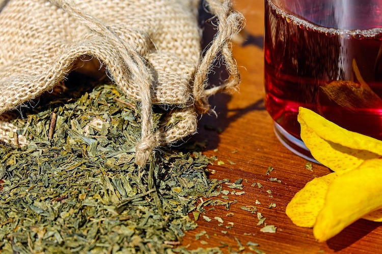 6 Medicinal Herbs For Your Bug Out Bag