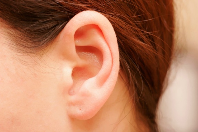 15 Natural Remedies To Help You Get Rid of An Ear Infection