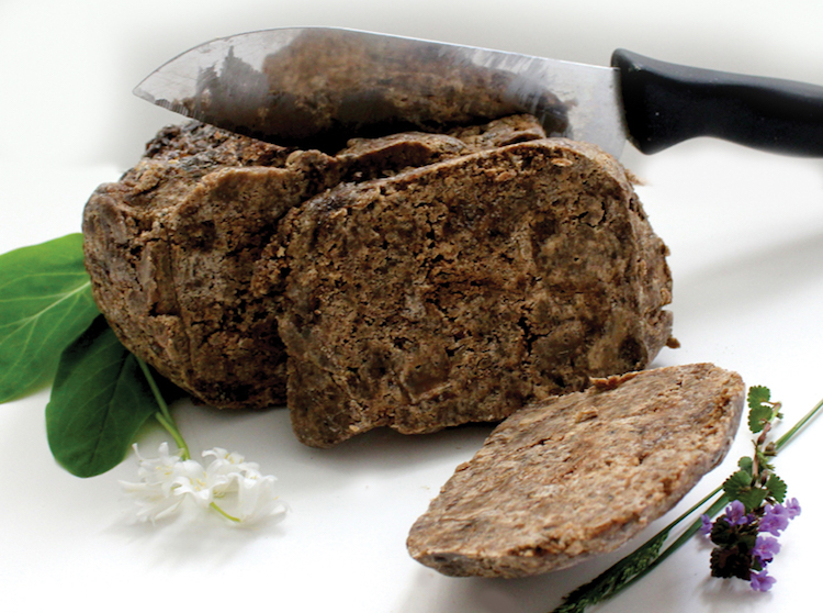 10 Incredible African Black Soap Benefits You Never Knew About