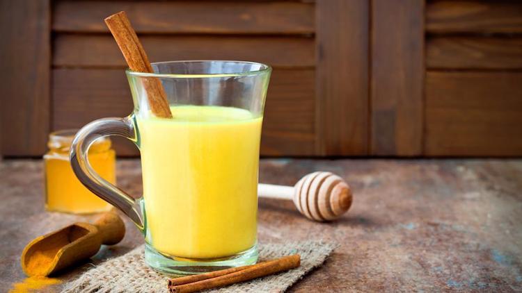 15 Reasons Why You Need Add Drinking Turmeric Milk To Your Daily Regime